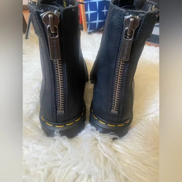 Dr Martens 1460 Zippered Boot- NEW - Picture 3 of 5